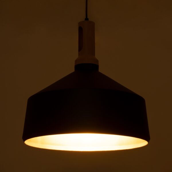 GloboStar® CALYPSO 01334-B Μοντέρνο Κρεμαστό Φωτιστικό Οροφής Μονόφωτο 1 x E27 Μαύρο – Χρυσό Μεταλλικό με Ξύλινη Βάση Καμπάνα Φ36 x Υ35cm