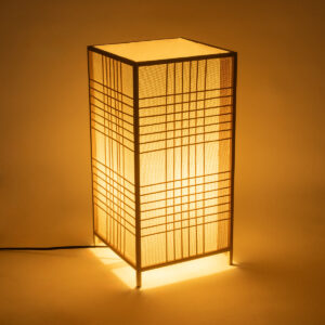 GloboStar® JUNIE 01997 Boho Επιτραπέζιο Φωτιστικό Πορτατίφ Μονόφωτο 1 x E27 AC220-240V IP20 – Μ20 x Π20 x Υ40cm – Μπεζ Ύφασμα με Μπεζ Ξύλινο Μπαμπού Πλέγμα