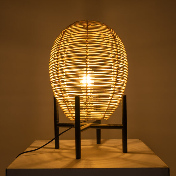 GloboStar® NERINA 02014 Boho Επιτραπέζιο Φωτιστικό Πορτατίφ Μονόφωτο 1 x E27 AC220-240V IP20 – Φ30 x Υ50cm – Μαύρο Μεταλλικό με Μπεζ Ρατάν Καπέλο Πλέγμα – 5 Χρόνια Εγγύηση