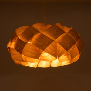 GloboStar® SARDIGNA 02218 Boho Κρεμαστό Φωτιστικό Οροφής Μονόφωτο 1 x E27 AC220-240V IP20 – Φ60 x Υ30cm – Καφέ Λεπτό Φύλλο Ξύλου Πλέγμα – 5 Χρόνια Εγγύηση