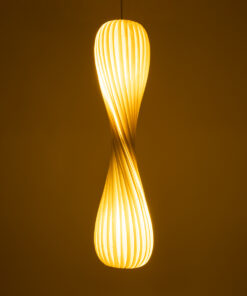 GloboStar® PRAIA 02316 Μοντέρνο Κρεμαστό Φωτιστικό Οροφής Δίφωτο 2 x E27 AC220-240V IP20 – Φ25 x Υ112cm – Μπεζ Λευκό Λεπτό Φύλλο Ξύλου Πλέγμα – 5 Χρόνια Εγγύηση