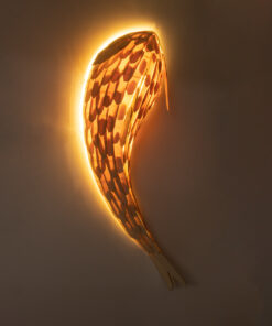 GloboStar® GOURAMI 02359 Boho Φωτιστικό Τοίχου – Απλίκα Μονόφωτο 1 x E27 AC220-240V IP20 – Μ98 x Π33 x Υ22.5cm – Μπεζ Λεπτό Φύλλο Ξύλου Πλέγμα