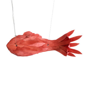 GloboStar® GOURAMI 02360 Boho Κρεμαστό Φωτιστικό Οροφής Μονόφωτο 1 x E27 AC220-240V IP20 – Μ70 x Π40 x Υ27cm – Κόκκινο Λεπτό Φύλλο Ξύλου Πλέγμα