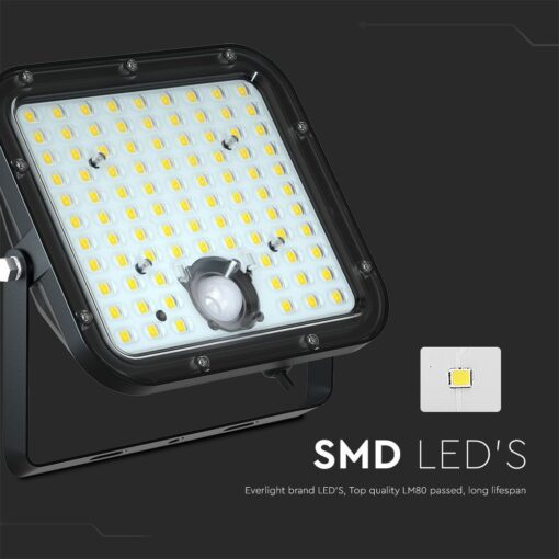 LED Ηλιακός Προβολέας Sensor 30W Ψυχρό Λευκό 6400K με Μαύρο Σώμα και Χειριστήριο V-TAC 10311