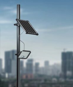 LED ηλιακός προβολέας sensor 30W ψυχρό λευκό 6400K με μαύρο σώμα και χειριστήριο LiFe PO4 V-TAC – 10311