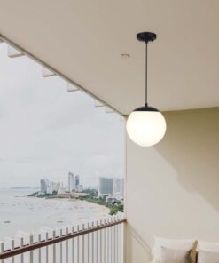 Κρεμαστό αδιάβροχο φωτιστικό 1xE27 με μαύρο και opal σώμα V-TAC – 11825