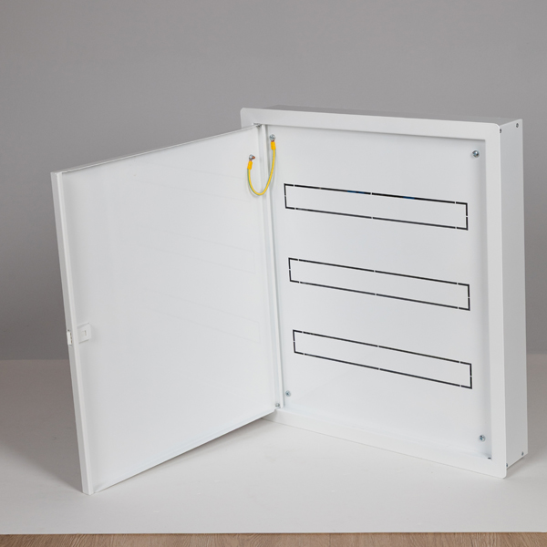 ΠΙΝΑΚΑΣ ΧΩΝΕΥΤΟΣ ΜΕΤΑΛΛΙΚΟΣ 3X24 ΘΕΣΕΩΝ IP30 EUROLAMP – 147-31132