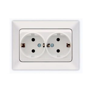 ΠΡΙΖΑ ΣΟΥΚΟ ΔΙΠΛΗ ΧΩΝΕΥΤΗ 16A ΛΕΥΚΗ EUROLAMP ΝΕAD – 152-16003