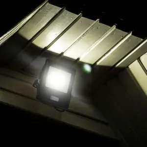 LED Προβολέας με Ανιχνευτή Κίνησης 10W V-TAC PRO Samsung Chip 100° 735lm Μαύρος IP65 Θερμό 3000K – 20280