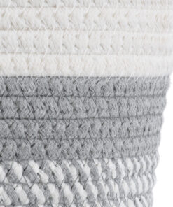 GloboStar® Artificial Garden POSITANO 20318 Διακοσμητικό Πλεκτό Καλάθι – Κασπώ Γλάστρα – Flower Pot Γκρι με Λευκό Φ20cm x Υ20cm