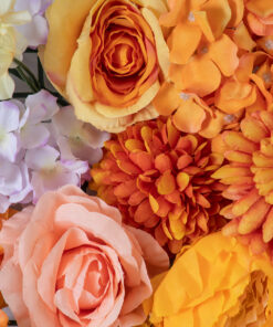 GloboStar® Artificial Garden ROSES STORY 20354 Τεχνητό Διακοσμητικό Πάνελ Λουλουδιών – Κάθετος Κήπος σύνθεση Πορτοκαλί & Ροζ Τριαντάφυλλα Μ40 x Π60 x Υ12cm