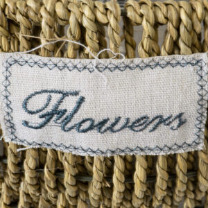 GloboStar® Artificial Garden MALTA 20478 ΣΕΤ 2 Επιτοίχια Ρατάν Πλεκτά Κασπώ Γλάστρες – Flower Pots Μπεζ A:Φ24cm x Υ14cm B:Φ30cm x Υ26cm