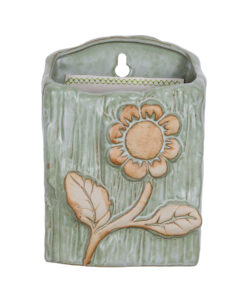 GloboStar® Artificial Garden BILBAO 20536 Διακοσμητικό Κεραμική Επιτοίχια Γλάστρα Πράσινη με Μπεζ Λεπτομέρειες Μ13 x Π10 x Υ17cm