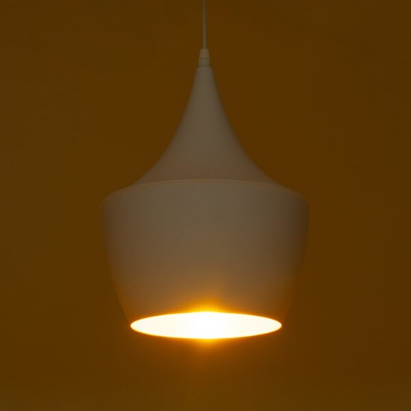 GloboStar® SHANGHAI WHITE 01026-A Μοντέρνο Κρεμαστό Φωτιστικό Οροφής Μονόφωτο 1 x E27 Λευκό Μεταλλικό Καμπάνα Φ25 x Υ30cm