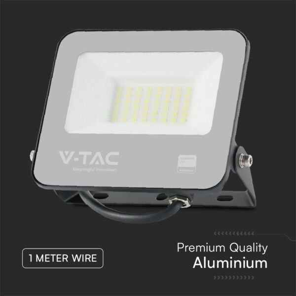 LED Προβολέας 30W V-TAC PRO Samsung Μαύρος 115° 2505lm IP65 Θερμό 3000K – 23599