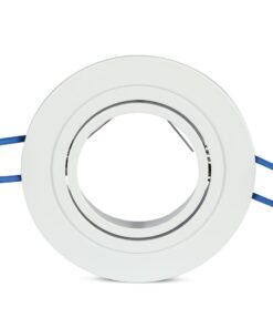 Σποτ χωνευτό οροφής λευκού χρώματος, περιστροφική δυνατότητα, κατάλληλο για ομοιόμορφο φωτισμό εσωτερικών χώρων.