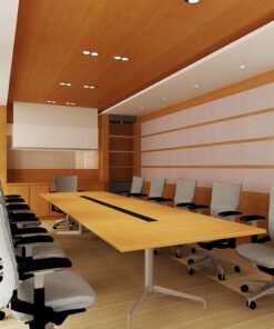 Τραπεζαρία συνεδριάσεων από ξύλο, με δώδεκα γκρι καρέκλες γραφείου και σύγχρονο φωτισμό σε αίθουσα συνεδριάσεων.
