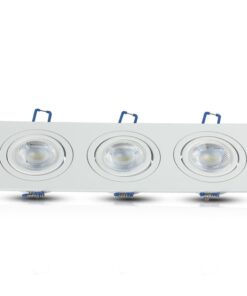 Τρίφωτο σποτ LED λευκού χρώματος, ορθογώνιο για κομψό φωτισμό οροφής. Κατάλληλο για εσωτερικούς χώρους.