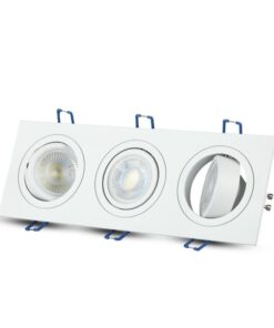 Τριπλό σποτ οροφής LED, ενσωματωμένο, ρυθμιζόμενη κατεύθυνση φωτισμού, λευκός σχεδιασμός, για μοντέρνα διακόσμηση.