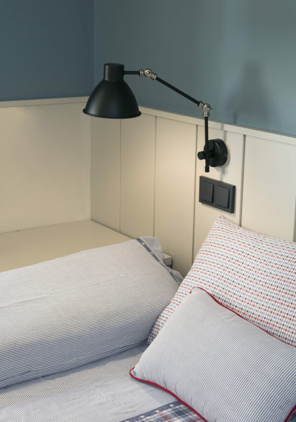 CELIA MATT BLACK WALL LAMP 1 X E14 FARO – 40070