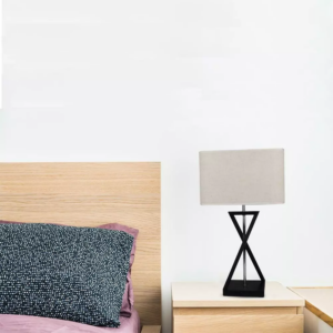 Επιτραπέζιο φωτιστικό Ivory Lamp, με υφασμάτινο τετράγωνο αμπαζούρ στο χρώμα της μόκας V-TAC – 40381