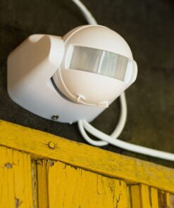 Αισθητήρας κίνησης τοίχου, λευκός, ανίχνευση εσωτερικού χώρου, ιδανικός για φωτισμό ασφαλείας.