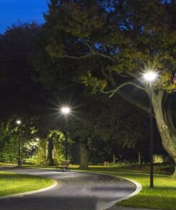 Ηλιακό φωτιστικό κήπου LED 7.5W IP65 Ψυχρό λευκό 6500K με μαύρο σώμα και αισθητήρα RF και χειριστήριο V-TAC – 5151