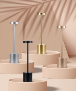 GloboStar® JOJO 76522 Μοντέρνο Επιτραπέζιο Φωτιστικό Πορτατίφ LED 1.5W 105lm 120° DC 5V Επαναφορτιζόμενο με Μπαταρία Li-ion 1800mAh – Διακόπτη Αφής με 3 Εναλλαγές Φωτισμού CCT Θερμό – Φυσικό – Ψυχρό 1500K – 4500K – 6000K Dimmable – D8 x H34cm – Χάλκινο