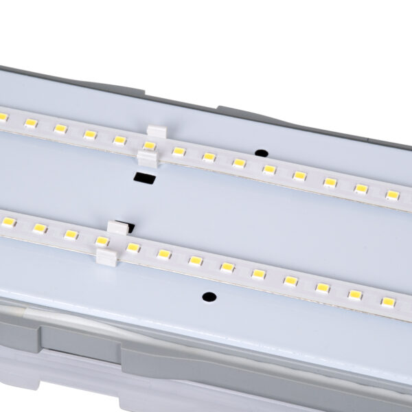 GloboStar® 60170 LED Γραμμικό Βιομηχανικό Φωτιστικό Tri-Proof 60cm 24W 2785lm 120° AC 220-240V Αδιάβροχο IP65 Μ60 x Π10.5 x Υ8cm Ψυχρό Λευκό 6000K – 3 Χρόνια Εγγύηση