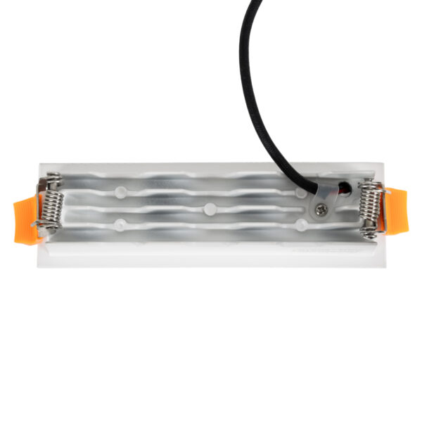 GloboStar® LUMINAR SUPERIOR 60319 Χωνευτό LED Spot Downlight TrimLess 10W 1350lm 36° AC 220-240V IP20 Μ14.8 x Π4.3 x Υ4.5cm – Λευκό με Μαύρο Κάτοπτρο – Θερμό Λευκό 2700K – Bridgelux High Lumen Chip Gen2 – TÜV Certified Driver – 5 Years Warranty