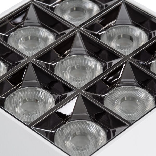 GloboStar® LUMINAR SUPERIOR 60338 Επιφανειακό LED Spot Downlight TrimLess 30W 4200lm 36° AC 220-240V IP20 Μ12 x Π12 x Υ6.6cm – Λευκό με Κάτοπτρο Χρωμίου – Φυσικό Λευκό 4500K – Bridgelux High Lumen Chip Gen2 – TÜV Certified Driver – 5 Years Warranty