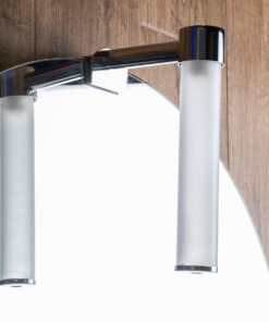 GloboStar® ELSA 60406 Μοντέρνο Φωτιστικό Τοίχου – Απλίκα Καθρέπτη Μπάνιου – Πίνακα 1 x G9 360° AC 220-240V IP44 Μ3.5 x Π13.5 x Υ20cm – Χρώμιο Νίκελ – 5 Χρόνια Εγγύηση