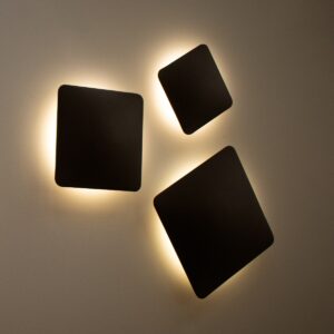GloboStar® HELIO-S 60662 Φωτιστικό Τοίχου – Απλίκα Αρχιτεκτονικού Φωτισμού Εσωτερικού/Εξωτερικού Χώρου LED 7W 805lm 120° x 360° AC 220-240V Αδιάβροχο IP65 Μ16 x Π5 x Υ16cm – Θερμό Λευκό 2700K – Μαύρο – Τετράγωνο – Bridgelux Chip – 3 Years Warranty