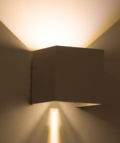 GloboStar® AXIS-S 60560 Φωτιστικό Τοίχου – Απλίκα Αρχιτεκτονικού Φωτισμού Εσωτερικού/Εξωτερικού Χώρου Up & Down LED 10W 1150lm 10 έως 60° AC 220-240V Αδιάβροχο IP65 Μ10 x Π10 x Υ10cm – Θερμό Λευκό 2700K – Λευκό – Bridgelux Chip – 3 Years Warranty