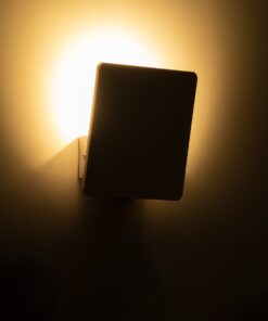 GloboStar® CUADRADO 60569 Φωτιστικό Τοίχου – Απλίκα Αρχιτεκτονικού Φωτισμού Εσωτερικού/Εξωτερικού Χώρου Up or Down LED 10W 1000lm 60° AC220-240V Αδιάβροχο IP65 – Σώμα Αλουμινίου & Tempered Glass – Μ14 x Π14 x Υ4.5cm – Θερμό Λευκό 2700K – Λευκό – Bridgelux Chip – 5 Years Warranty