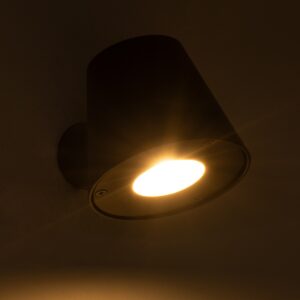 GloboStar® GARDENIA 60795 Φωτιστικό Τοίχου – Απλίκα Αρχιτεκτονικού Φωτισμού Εσωτερικού/Εξωτερικού Χώρου Up or Down Μονόφωτο 1 x GU10 AC220-240V Αδιάβροχο IP65 – Σώμα Αλουμινίου & Tempered Glass – Μ9.5 x Π13 x Υ7.7cm – Μαύρο – 5 Years Warranty