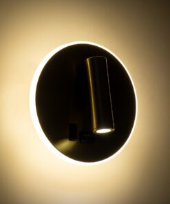 GloboStar® LADY-R 60940 Μοντέρνο Φωτιστικό Τοίχου – Απλίκα Ξενοδοχείου Bed Side LED 6W 600lm 36° & 360° AC 220-240V – Reading Light & 360° Κρυφός Φωτισμός – Φορτιστής USB 3A – Μ10.5 x Π10 x Υ18.5cm – Φυσικό Λευκό 4500K – Χρυσό Βούρτσας