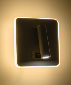 GloboStar® LADY-S 60943 Μοντέρνο Φωτιστικό Τοίχου – Απλίκα Ξενοδοχείου Bed Side LED 6W 600lm 36° & 360° AC 220-240V – Reading Light & Κρυφός Φωτισμός – Φορτιστής USB 3A – Μ15 x Π15 x Υ7cm – Φυσικό Λευκό 4500K – Λευκό – 3 Χρόνια Εγγύηση