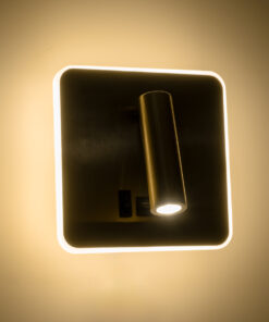 GloboStar® LADY-S 60943 Μοντέρνο Φωτιστικό Τοίχου – Απλίκα Ξενοδοχείου Bed Side LED 6W 600lm 36° & 360° AC 220-240V – Reading Light & Κρυφός Φωτισμός – Φορτιστής USB 3A – Μ15 x Π15 x Υ7cm – Φυσικό Λευκό 4500K – Χρυσό Βούρτσας- 3 Χρόνια Εγγύηση