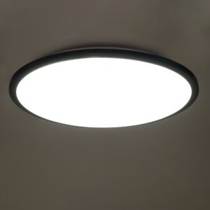 GloboStar® TUFFIN 60998 Πλαφονιέρα Οροφής LED 36W 4140lm 120° AC 220-240V Αδιάβροχη IP54 Φ48 x Υ6.5cm Ψυχρό Λευκό 6000K – Μαύρο – Bridgelux Chips – 3 Years Warranty