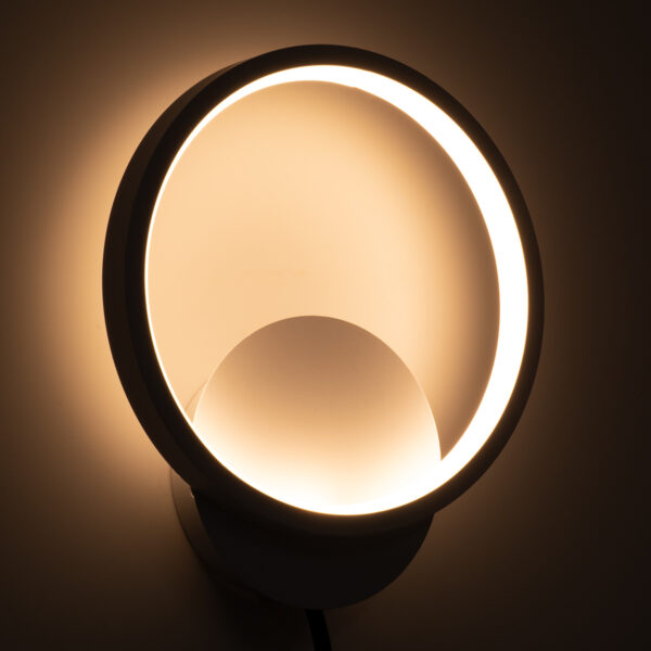 GloboStar® TED 61071 Φωτιστικό Τοίχου – Απλίκα Design LED CCT 9W 1080lm 300° AC 220-240V – Εναλλαγή Φωτισμού μέσω Διακόπτη On/Off All In One Ψυχρό 6000k+Φυσικό 4500k+Θερμό 2700k Μ20 x Π5.5 x Υ23cm – Λευκό