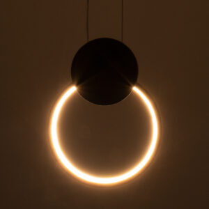 GloboStar® CYCLOS 61073 Κρεμαστό Φωτιστικό Οροφής Design LED CCT 9W 1080lm 300° AC 220-240V – Εναλλαγή Φωτισμού μέσω Διακόπτη On/Off All In One Ψυχρό 6000k+Φυσικό 4500k+Θερμό 2700k Μ21 x Π2.3 x Υ26.5cm – Μαύρο