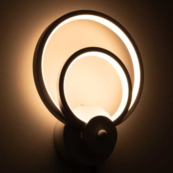 GloboStar® FREDDIE 61077 Φωτιστικό Τοίχου – Απλίκα Design LED CCT 15W 1800lm 300° AC 220-240V – Εναλλαγή Φωτισμού μέσω Διακόπτη On/Off All In One Ψυχρό 6000k+Φυσικό 4500k+Θερμό 2700k Μ20 x Π7.5 x Υ25cm – Λευκό