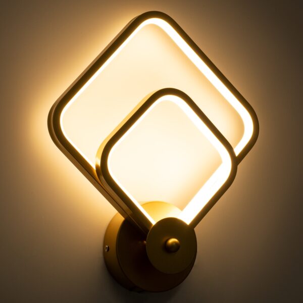 GloboStar® ANNA 61087 Φωτιστικό Τοίχου – Απλίκα Design LED CCT 15W 1800lm 300° AC 220-240V – Εναλλαγή Φωτισμού μέσω Διακόπτη On/Off All In One Ψυχρό 6000k+Φυσικό 4500k+Θερμό 2700k Μ25 x Π8 x Υ30cm – Χρυσό Βούρτσας
