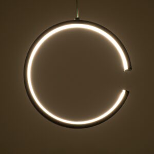 GloboStar® CEROBA 61306 Κρεμαστό Φωτιστικό Οροφής Linear Design LED CCT 12W 1320lm 360° AC 220-240V – Εναλλαγή Φωτισμού μέσω Διακόπτη On/Off All In One Ψυχρό 6000k+Φυσικό 4500k+Θερμό 2700k Φ22 x Π2cm – Μαύρο – 3 Years Warranty