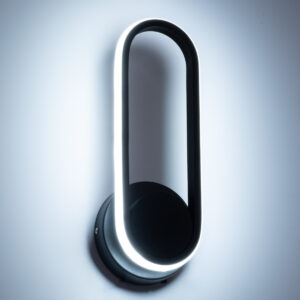 GloboStar® DALLAS 61345 Φωτιστικό Τοίχου – Απλίκα Design LED CCT 12W 1440lm 360° AC 220-240V – Εναλλαγή Φωτισμού μέσω Διακόπτη On/Off All In One Ψυχρό 6000k+Φυσικό 4500k+Θερμό 2700k Μ12 x Π6.5 x Υ32cm – Μαύρο – 3 Years Warranty