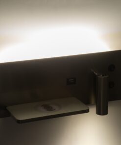 GloboStar® PALADIN 61355 Μοντέρνο Φωτιστικό Τοίχου – Απλίκα Ξενοδοχείου Bed Side LED 6W 720lm 36° AC 220-240V – Reading Light & Κρυφός Φωτισμός – Φορτιστές USB 3A & Wireless 20W – Μ30 x Π11 x Υ12cm – Φυσικό Λευκό 4500K – Νίκελ Βούρτσας – Αριστερό