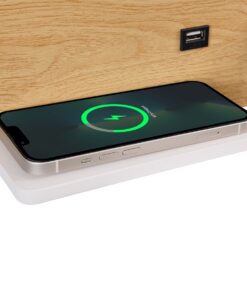 GloboStar® PALADIN 61359 Μοντέρνο Φωτιστικό Τοίχου – Απλίκα Ξενοδοχείου Bed Side LED 6W 720lm 36° AC 220-240V – Reading Light & Κρυφός Φωτισμός – Φορτιστές USB 3A & Wireless 20W – Μ30 x Π11 x Υ12cm – Φυσικό Λευκό 4500K – Ξύλο & Λευκό – Αριστερό