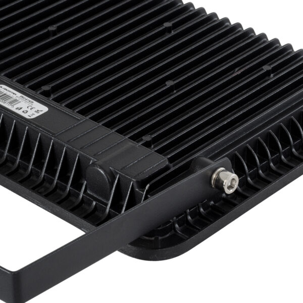 GloboStar® ATLAS 61427 Επαγγελματικός Προβολέας LED 100W 11500lm 120° AC 220-240V – Αδιάβροχος IP67 – Μ27 x Π4 x Υ21cm – Μαύρο – Θερμό Λευκό 2700K – LUMILEDS Chips – TÜV Rheinland Certified – 5 Years Warranty