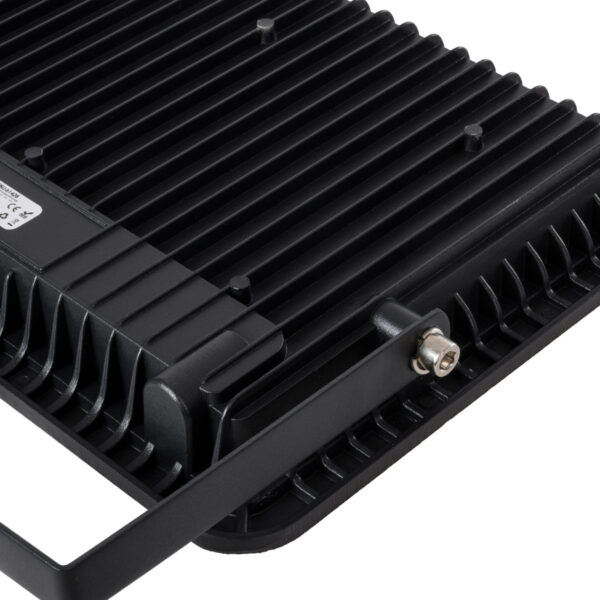 GloboStar® ATLAS 61428 Επαγγελματικός Προβολέας LED 150W 18750lm 120° AC 220-240V – Αδιάβροχος IP67 – Μ32 x Π4 x Υ23cm – Μαύρο – Ψυχρό Λευκό 6000K – LUMILEDS Chips – TÜV Rheinland Certified – 5 Years Warranty